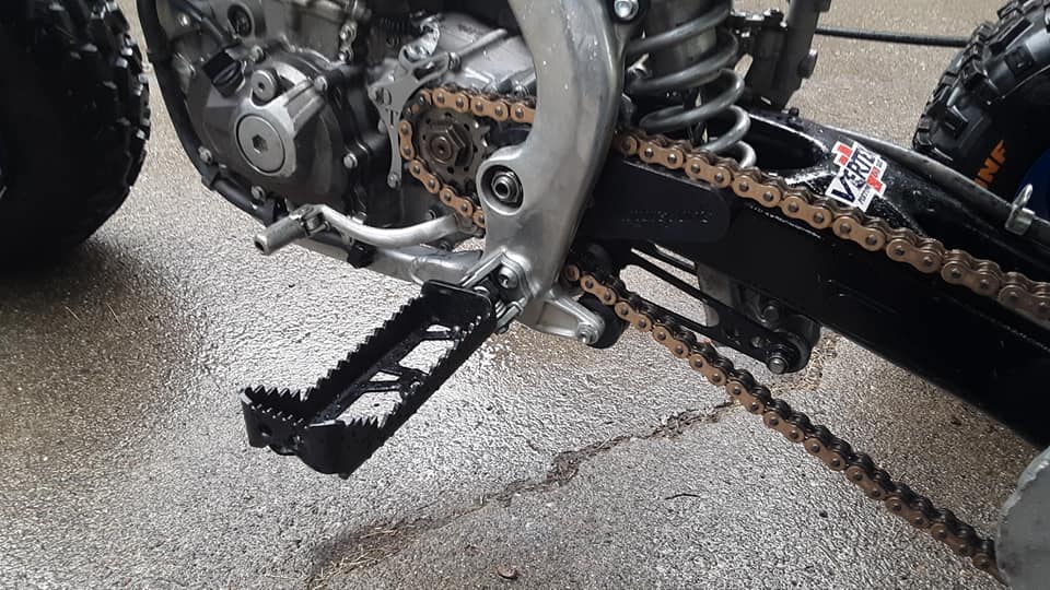 YFZ 450 Custom Offset 8mm Chain slider DT Motorsports